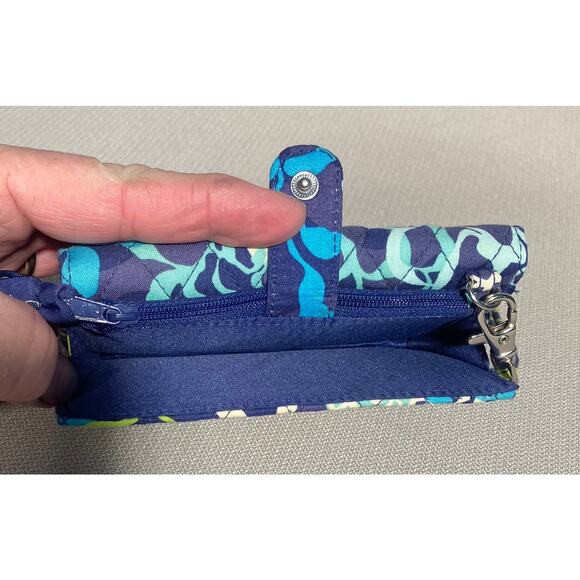 Vera Bradley Wristlet Wallet Katalina Blues Floral Navy Blue Green 6 X 4 Snap - Picture 3 of 7